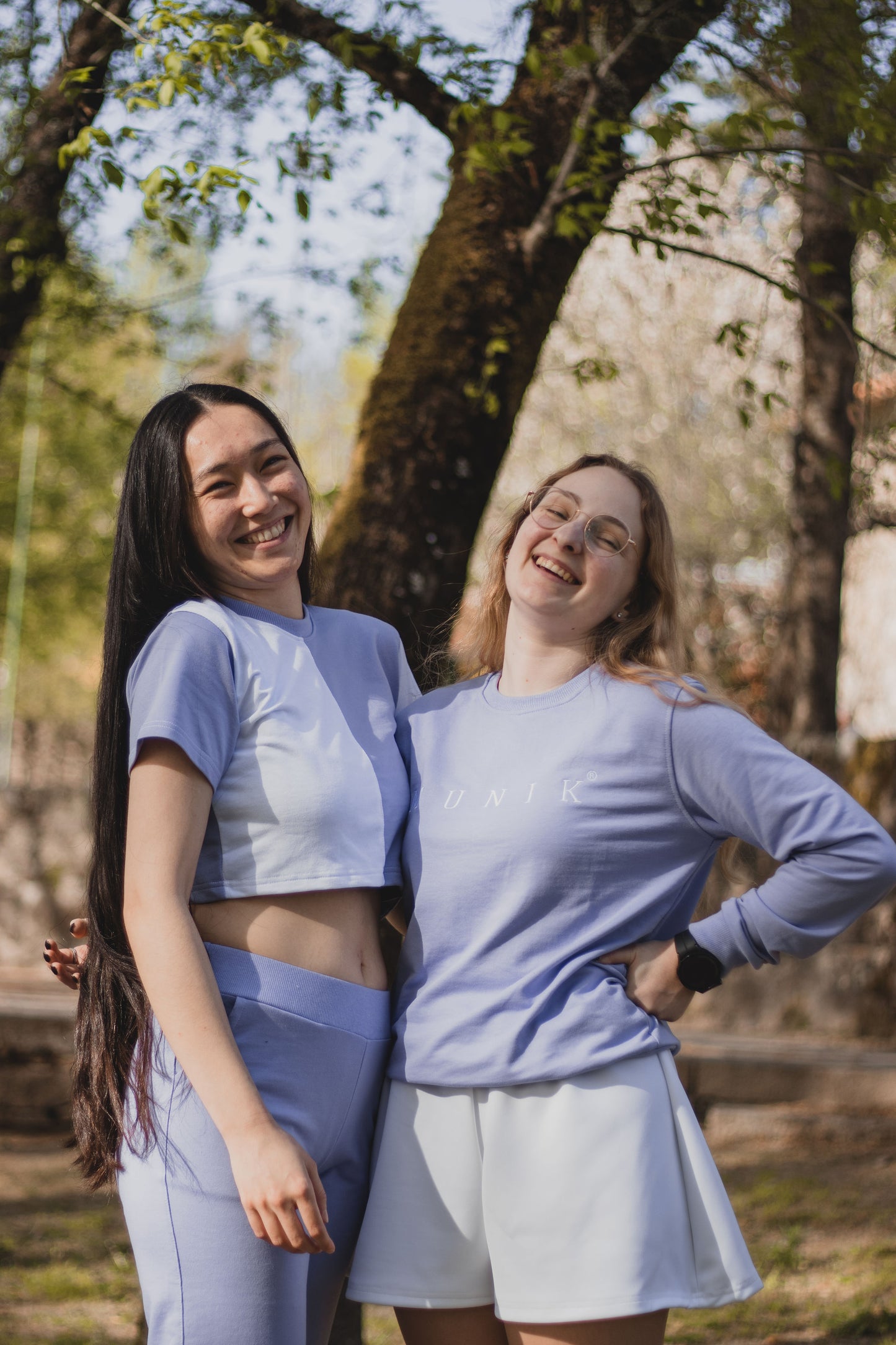 T-shirt cropped de duas cores