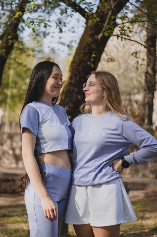 T-shirt cropped de duas cores